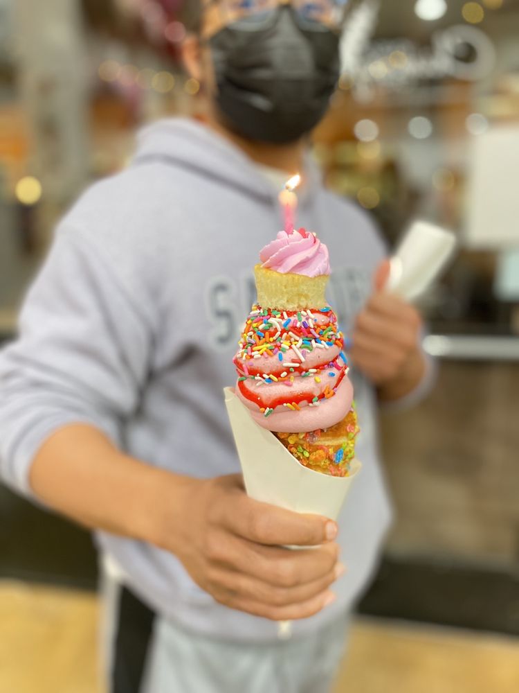 House of Chimney Cakes