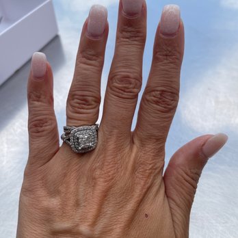 Ann's Nails - 9 days post manicure - Nail Salons Near Me - Germantown, Tennessee Ann's Nails - 9 days post manicure - Nail Salons Near Me - Germantown, Tennessee
