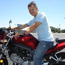 Ride Chicago Motorcycle and Driving School