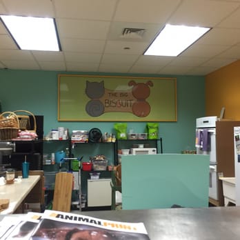 Big Biscuit Bakery - Pet Stores Near Me - Franklin, Massachusetts