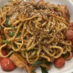Tomato Garlic Chow Mein ($14)