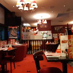 La Boucherie - L'intérieur du restaurant la nuit