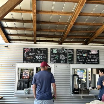 Starkey Market - Coffee & Tea Near Me - Trinity, Florida
