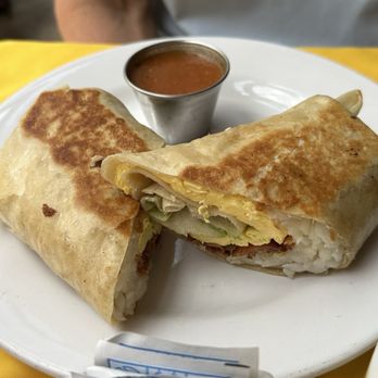 Coco's Kitchen - Breakfast burrito - Breakfast & Brunch Near Me - Puerto Vallarta, JAL