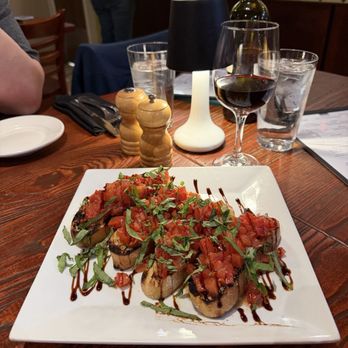Bruno's Italian Restaurant - Italian Near Me - Springfield, Missouri