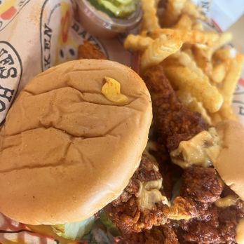 Dave's Hot Chicken - 2 slider basket - Chicken Shop Near Me - Omaha, Nebraska Dave's Hot Chicken - 2 slider basket - Chicken Shop Near Me - Omaha, Nebraska