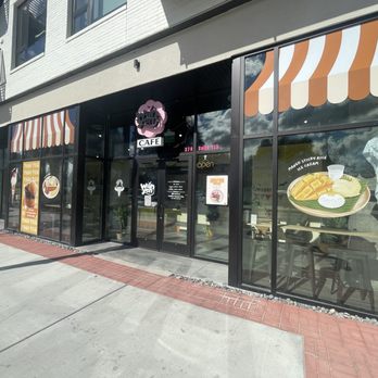 Wanyen Cafe - Outside building - Desserts Near Me - Salt Lake City, Utah