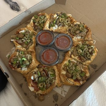 Pitza Pizza - Pizza Ring - supreme style - Pizza Near Me - Tampa, Florida