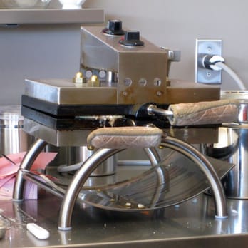 Shaky Alibi - Waffle Machine - Coffee & Tea Near Me - Los Angeles, California Shaky Alibi - Waffle Machine - Coffee & Tea Near Me - Los Angeles, California
