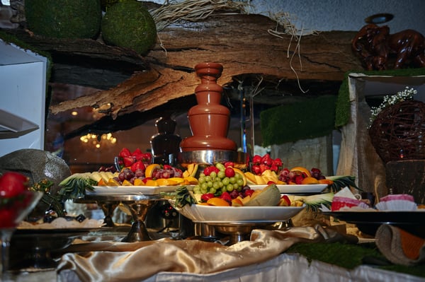 Golden Gates Restaurant by null