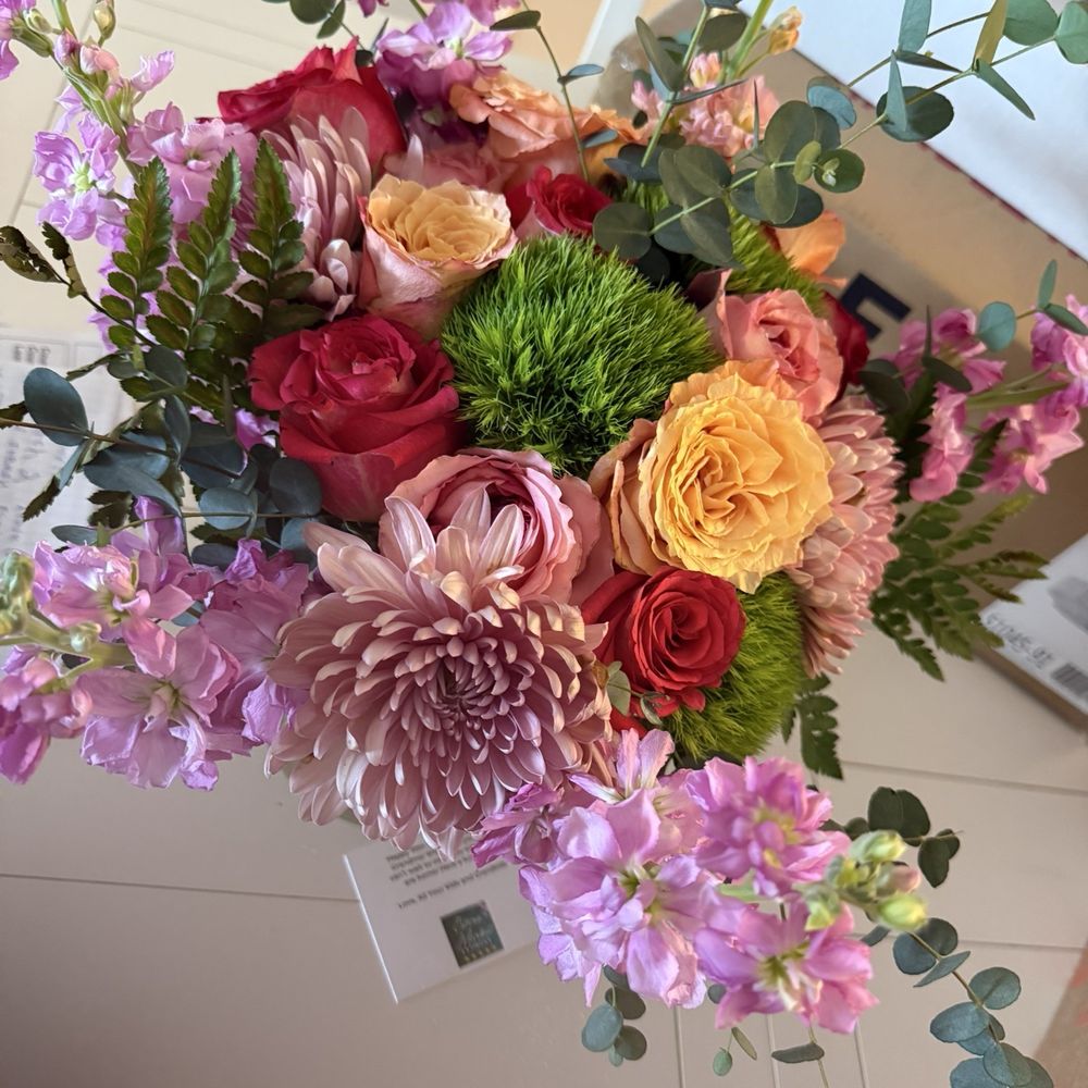 Estero Market Florist - Floral Designers Near Me - Estero, Florida