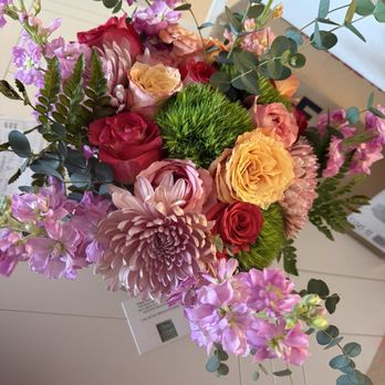 Estero Market Florist - Floral Designers Near Me - Estero, Florida