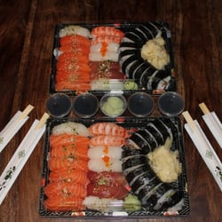 Osaka Sushi Tønsberg - Dette er 2 stk "Drøm". 26 biter i hver. Nam nam!