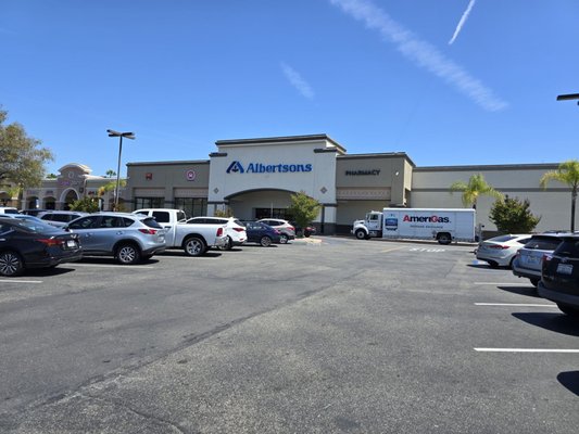 Albertsons by null
