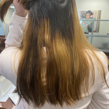 Stylin Chic - BEFORE: yup, you can say it, it wasn't good. But check the next photo, Maria Fernanda saved the day! - Hair Stylists Near Me Stylin Chic - BEFORE: yup, you can say it, it wasn't good. But check the next photo, Maria Fernanda saved the day! - Hair Stylists Near Me