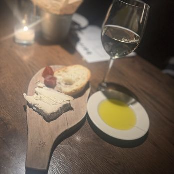 Barcelona Wine Bar - Delice de Bourgogne - Wine Bars Near Me - Dallas, Texas