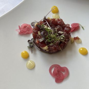 Conca del Sogno - Tartare di Tonno (~€30) - Beach Bars Near Me - Nerano, NA Conca del Sogno - Tartare di Tonno (~€30) - Beach Bars Near Me - Nerano, NA