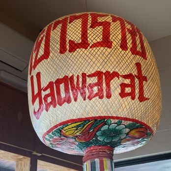 Yaowarat - Fun decor - Thai Near Me - Portland, Oregon Yaowarat - Fun decor - Thai Near Me - Portland, Oregon