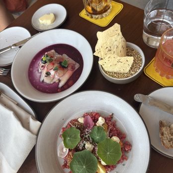 Manhatta - Hamachi crudo & beef tartare - New American Near Me - New York, New York