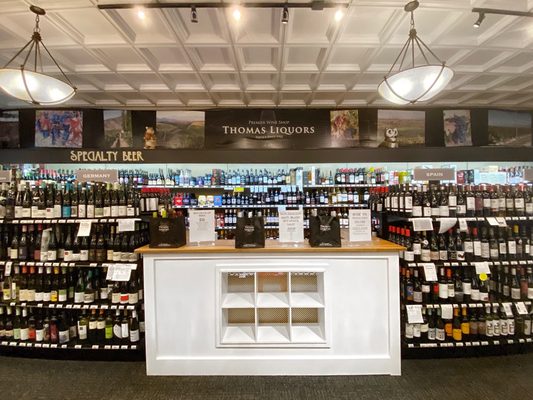 Thomas Liquors by null