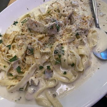Zoli's Pizza - Chicken Fettucini Alfredo - Pizza Near Me - Fort Worth, Texas Zoli's Pizza - Chicken Fettucini Alfredo - Pizza Near Me - Fort Worth, Texas