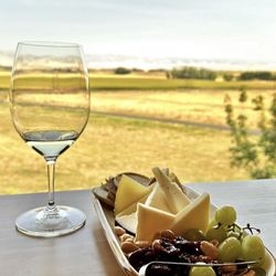 Amavi Cellars - Wine tasting + cheese trio