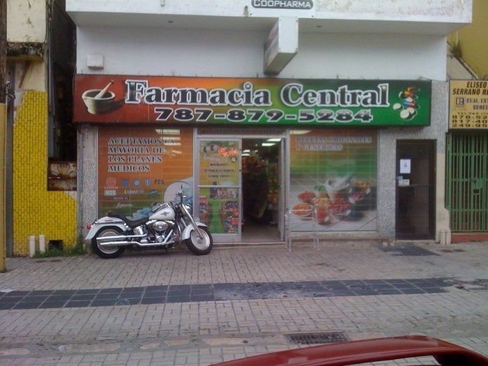 Super Farmacia Lopez Image