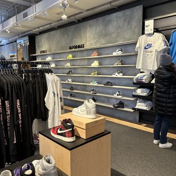 nike outlet soho