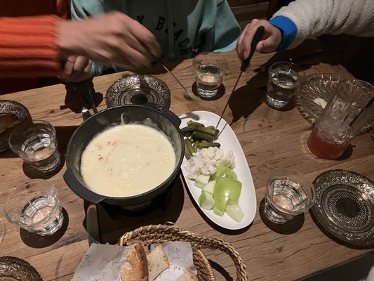 Bear Den Aspen by null