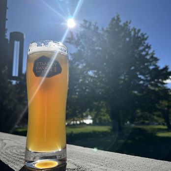 Stanley Park Brewing - Pivot ipa - Brewpubs Near Me - Vancouver, British Columbia Stanley Park Brewing - Pivot ipa - Brewpubs Near Me - Vancouver, British Columbia