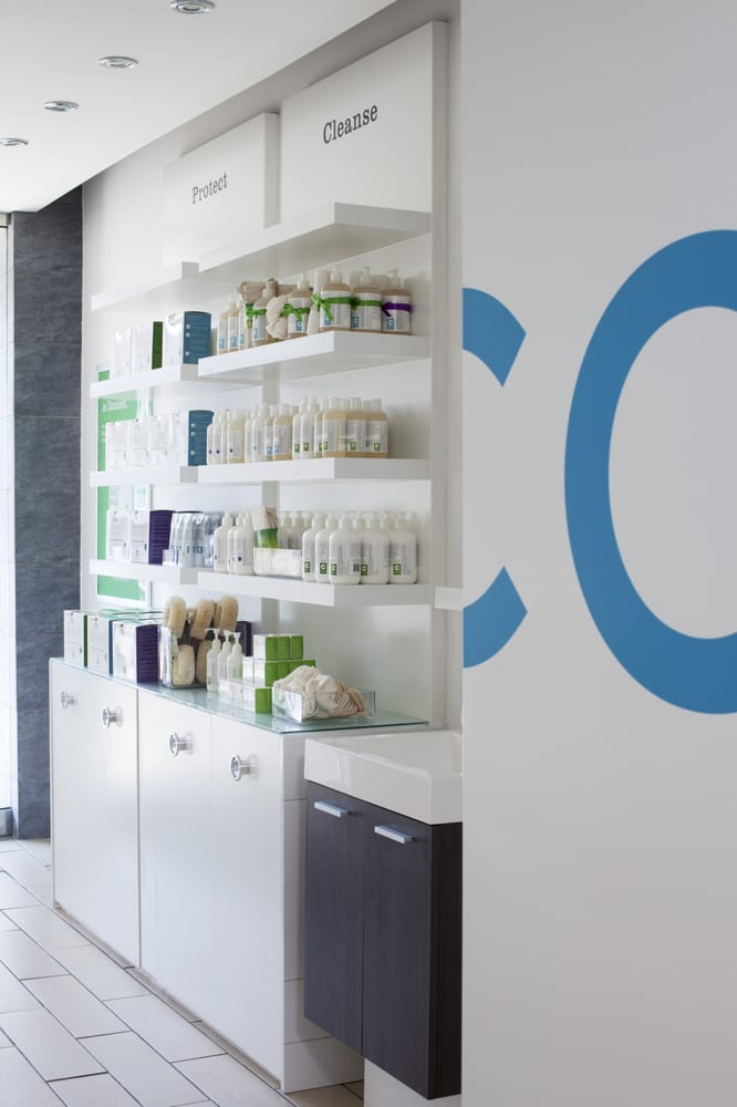 Consonant Skincare Logo