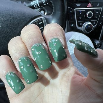 Polished Nail Salon - THE WORST SET OF NAILS IVE EVER SEEN - Nail Salons Near Me - Thornton, Colorado