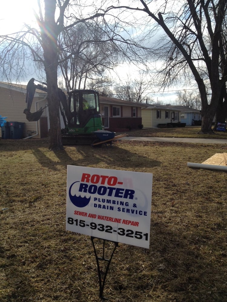 Slide of Roto-Rooter Plumbing & Water Cleanup