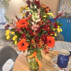 Campus Flowers - Flowers delivered for Daughter's Day