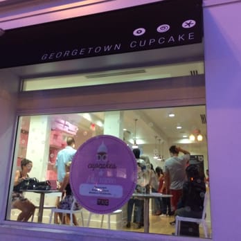 Georgetown Cupcake - Out front - Cupcakes Near Me - Washington, DC, District of Columbia