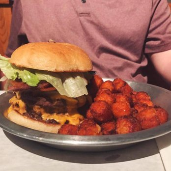 J DUB - Breakfast & Brunch Near Me - Bend, Oregon
