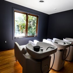 Salon Gratitude - Wash House