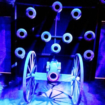 hamilton the exhibition reviews