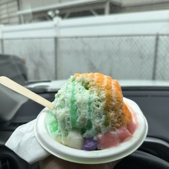 Waiola Shave Ice - Large Bowl, melona and orange cream, ice cream, mochi, and condensed milk - Ice Cream & Frozen Yogurt Near Me - Honolulu, Hawaii
