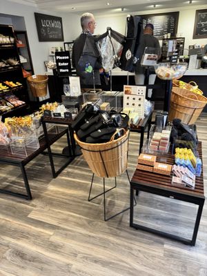 Lockwood Restaurant & Bar by null