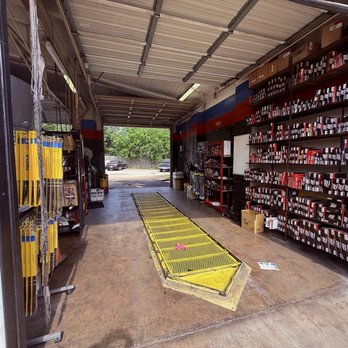 Oil Works - Emissions testing happens here - Oil Change Stations Near Me - Austin, Texas Oil Works - Emissions testing happens here - Oil Change Stations Near Me - Austin, Texas