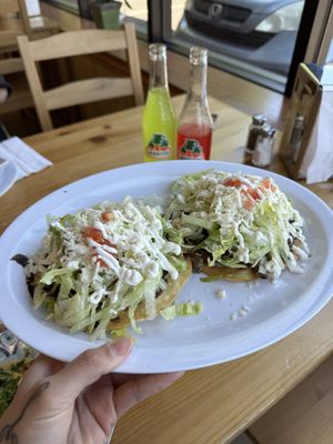 El Azteca by null