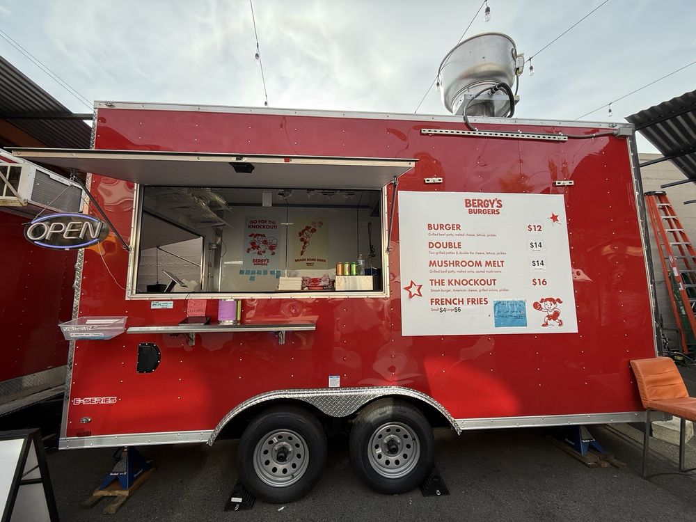 Bergy’s Burgers Logo