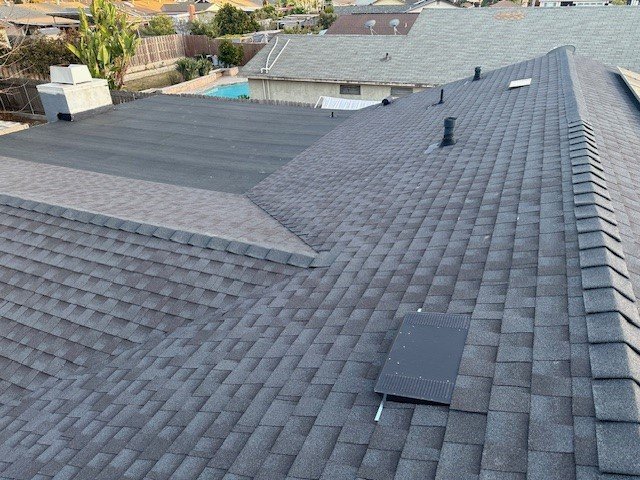Slide of No Limit Roofing