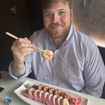 Shiso Japanese Restaurant - Sushi Bars Near Me - Mobile, Alabama