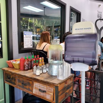 Wild Oak Cafe - Cafes Near Me - Glendale, California