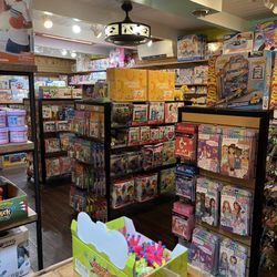Geppetto's Toy Shoppe