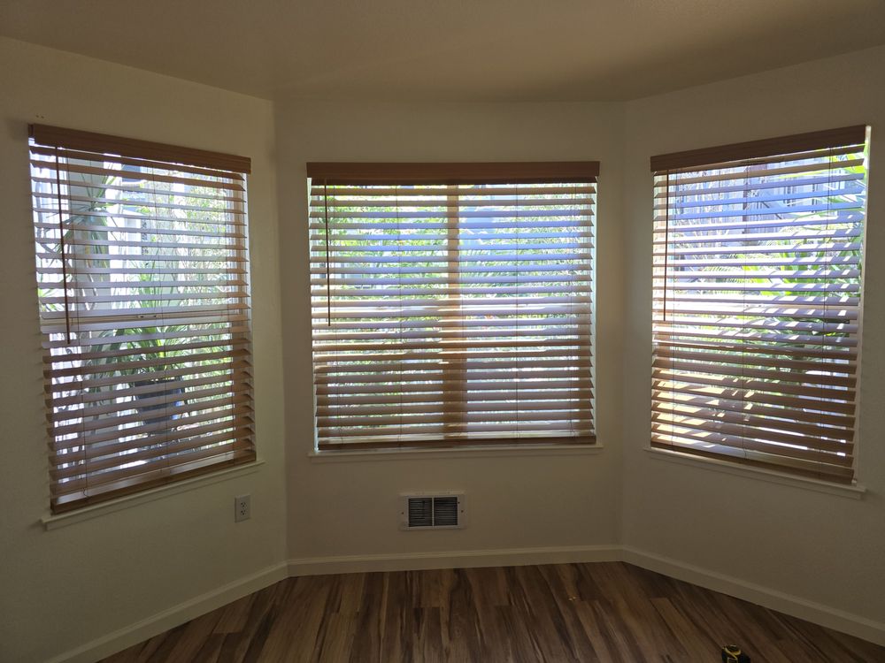 Slide of Acosta Construction