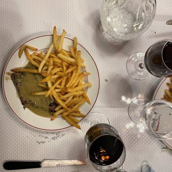 Le Relais de l’Entrecôte - Steak and frites - Steakhouses Near Me - Paris, 75 Le Relais de l’Entrecôte - Steak and frites - Steakhouses Near Me - Paris, 75