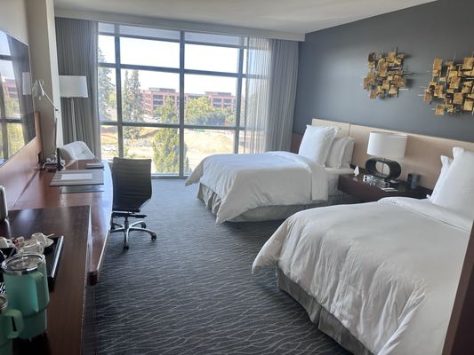 Four Seasons Hotel Silicon Valley at East Palo Alto by null